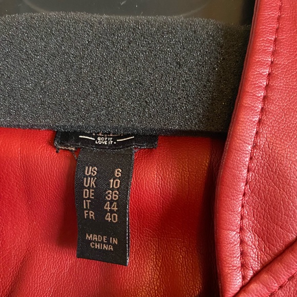 Pamela McCoy Red Jacket - Picture 7 of 8